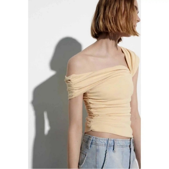 ZARA ASYMMETRIC TOP SIZE L - Picture 3 of 5